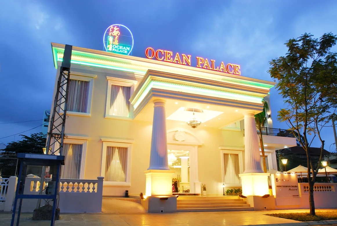 Nhà hàng Ocean Palace Quận 1